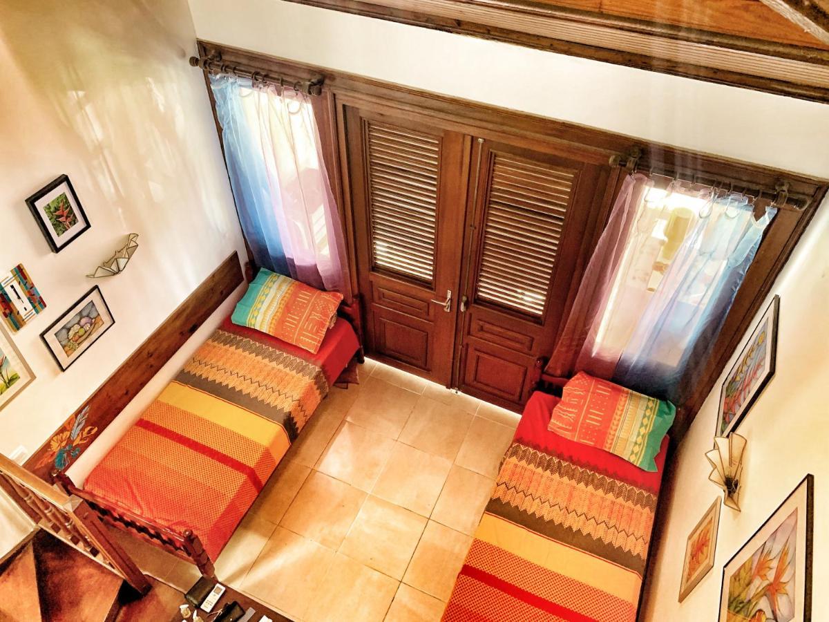 Appartement Duplex Climatise Avec Wi-Fi - Plage Pointe Marin A Pieds, Recemment Renove سانت آن المظهر الخارجي الصورة