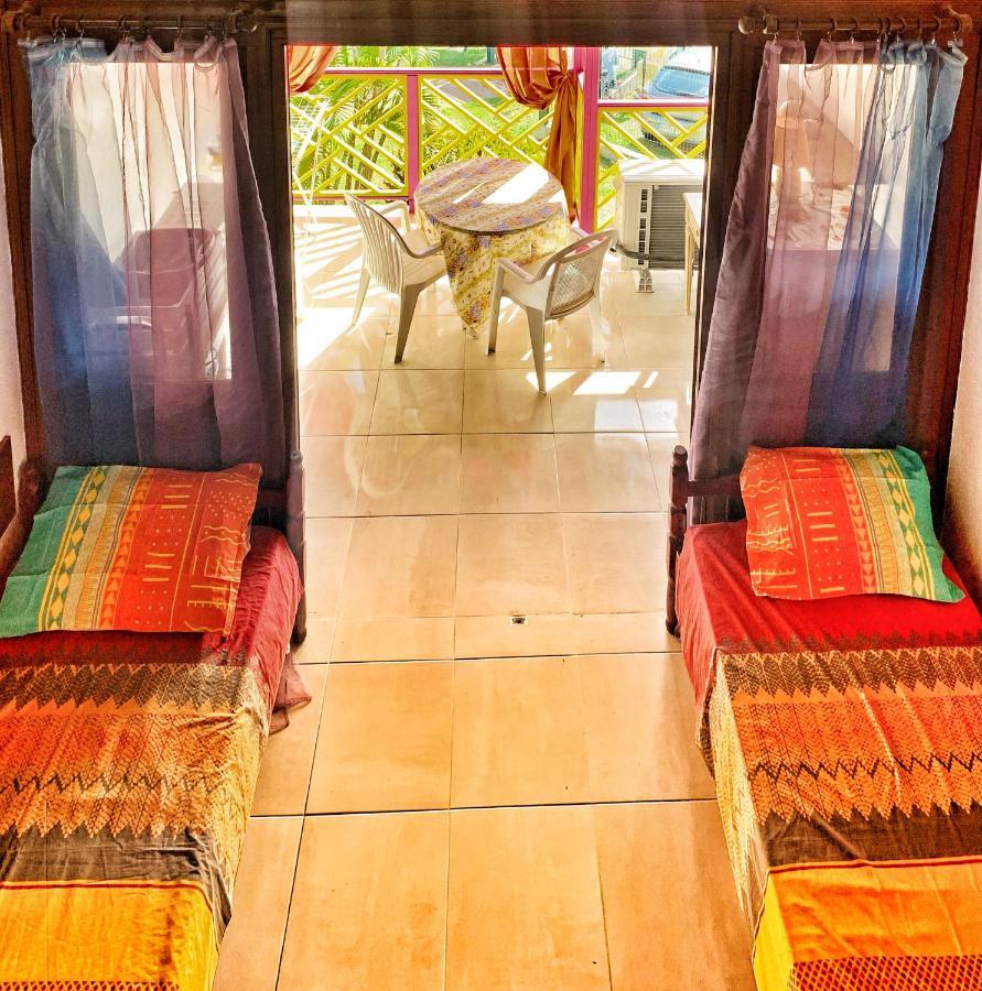 Appartement Duplex Climatise Avec Wi-Fi - Plage Pointe Marin A Pieds, Recemment Renove سانت آن المظهر الخارجي الصورة